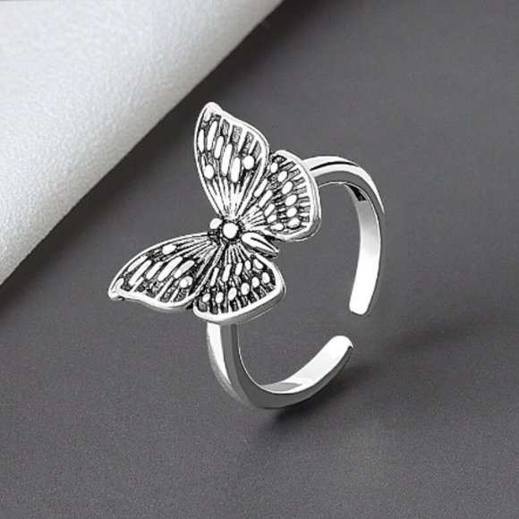 🍏50% OFF/3+...Adjustable Butterfly Ring - Picture 1 of 9